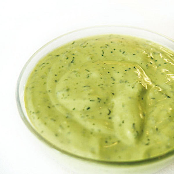 Соус для сельдерея. Зеленый соус для шаурмы. Зеленый соус к рыбе. Ярко-зеленый соус. Соус для шаурмы зеленого цвета.