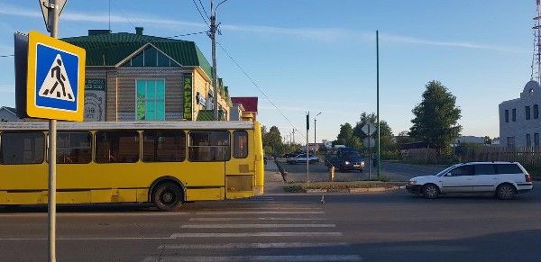 Котлас автобусные экскурсии. Автобус Котлас Архангельск фото.